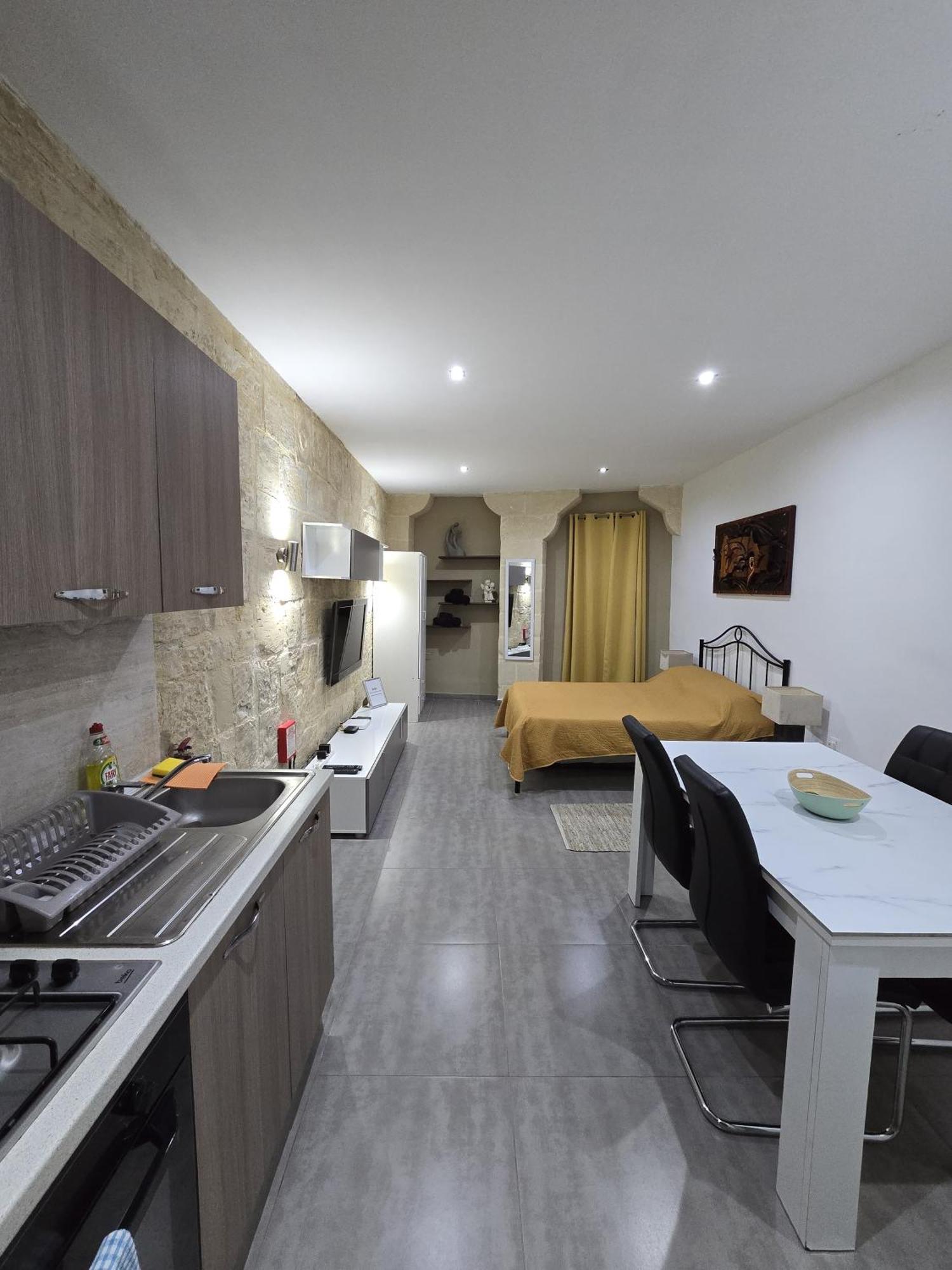 Sqaq Numru 1 Accomodation 호텔 라바트 외부 사진